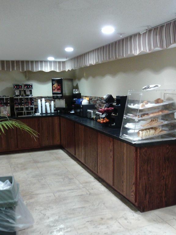 רוצ'סטר 5Th Avenue Inn & Suites מראה חיצוני תמונה