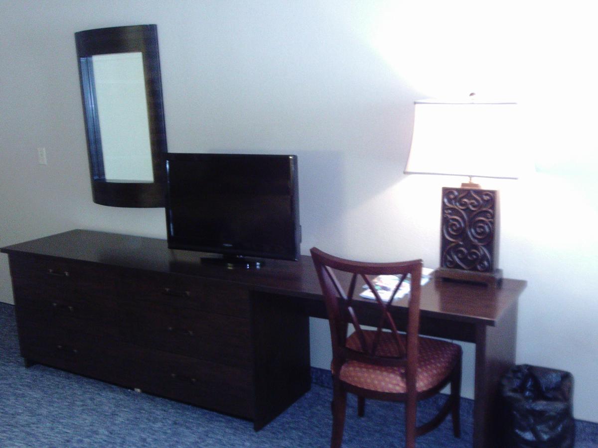 רוצ'סטר 5Th Avenue Inn & Suites מראה חיצוני תמונה
