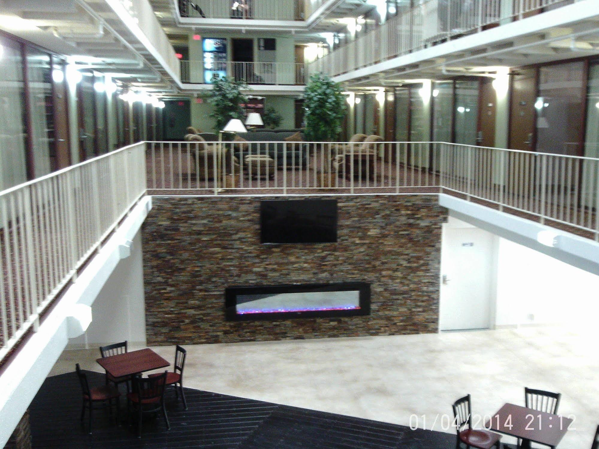 רוצ'סטר 5Th Avenue Inn & Suites מראה חיצוני תמונה