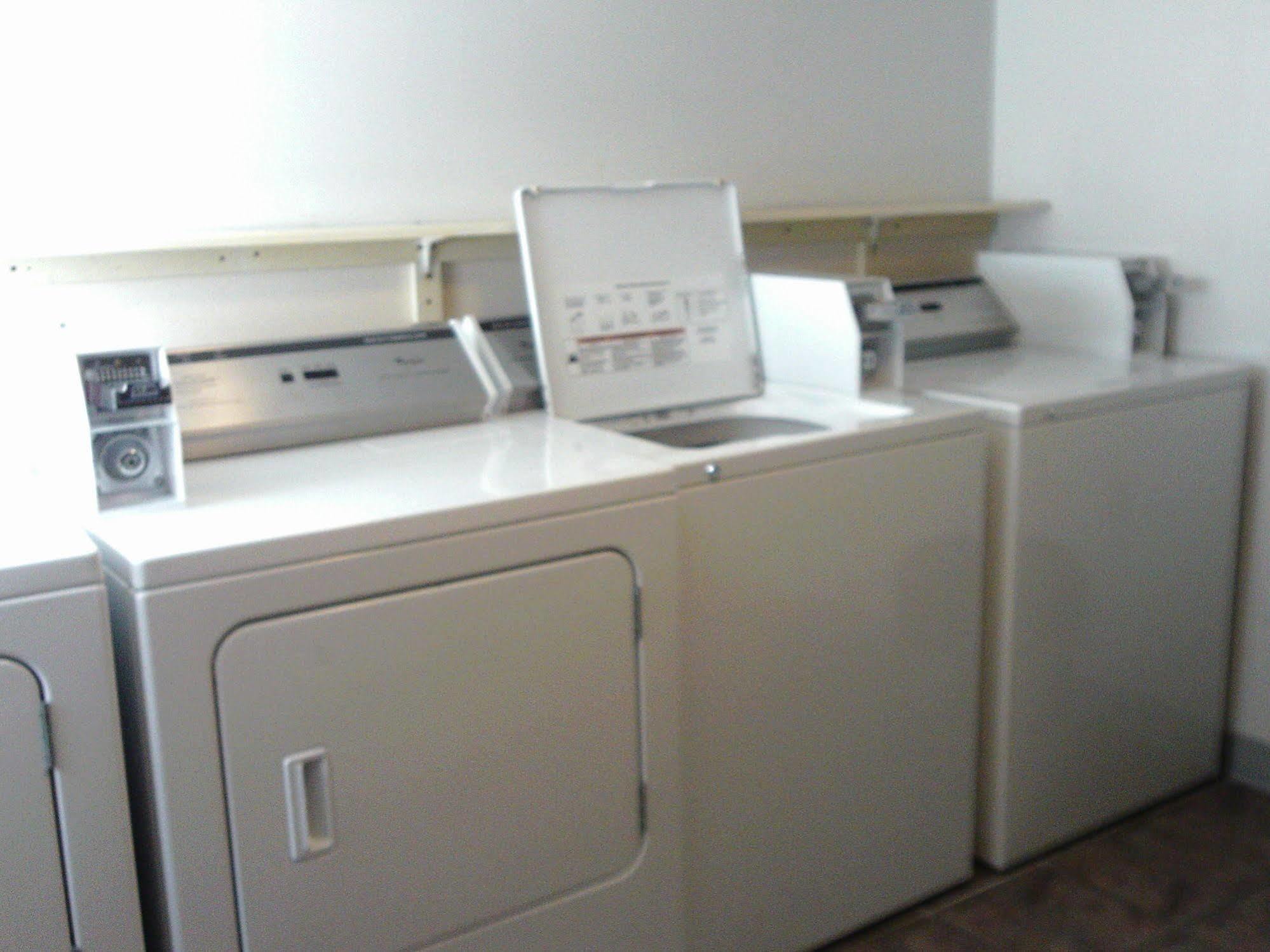 רוצ'סטר 5Th Avenue Inn & Suites מראה חיצוני תמונה